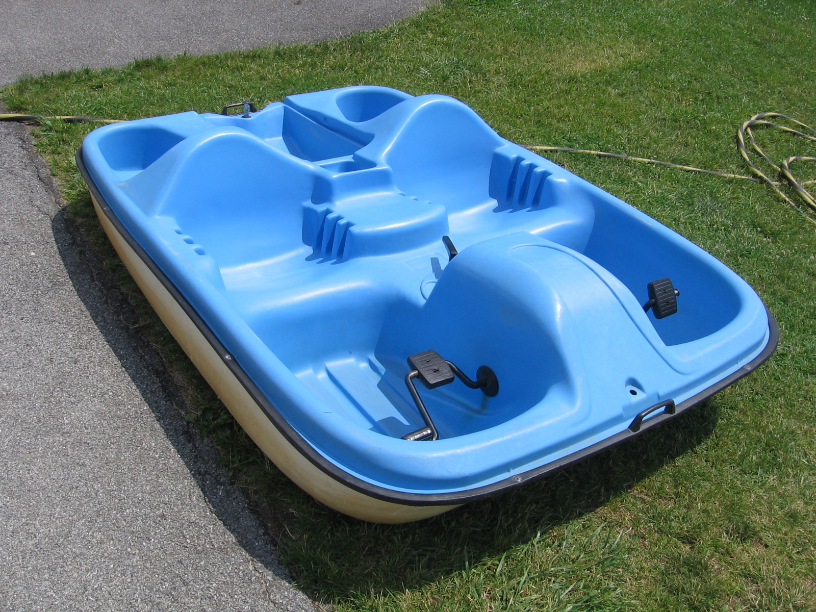 Paddleboat 001 Green Lane Boat Rental